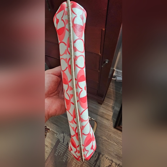 Coach Peyton Dream C Wristlet Leather Pomegranate F50590 EUC - Picture 10 of 13